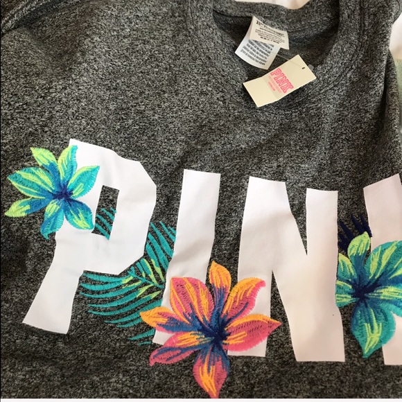 PINK VICTORIA’S SECRET CAMPUS LONG SLEEVE TEE SZ M GREY - Picture 2 of 5